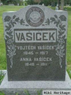 Anna Pilar Vasicek