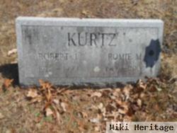 Robert J Kurtz