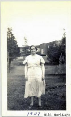 Melvina A "vina" Poquette Hammond