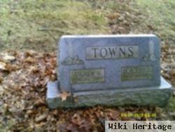 Dorothy G Towns