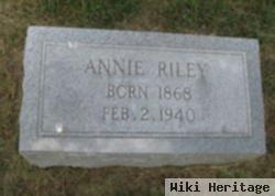 Anna Riley