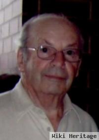 Joseph J Caravella, Sr