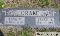 Anna Viola Bone Drake