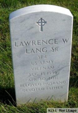 Lawrence W Lang, Sr