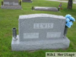 Merritt R Lewis