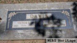 Victor L Davis