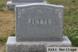 Mary E Bradford Jette