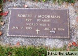 Robert J Moorman