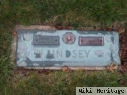 Ernest L Lindsey