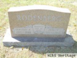 Fred W Rodenberg