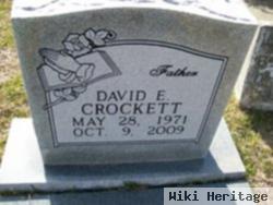 David E Crockett