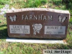 Pvt Robert D Farnham