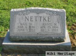 Anna M Nettke