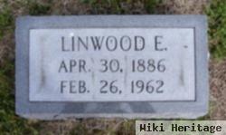 Linwood E Richardson