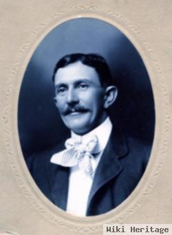 Dr Henry Hardesty Critchfield