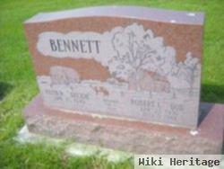 Robert L "bob" Bennett