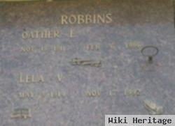 Lela V Robbins