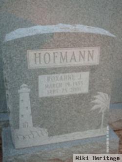 Roxanne J Hofmann