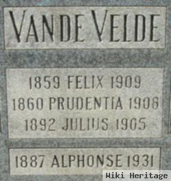 Prudentia Vande Velde