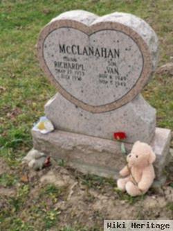 Richard L Mcclanahan