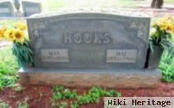 Max Hooks