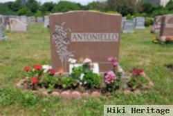 Mathew Antoniello, Sr