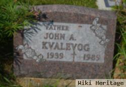 John Kvalevog