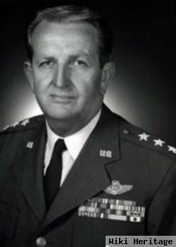 Ltg David Wade