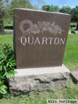 Frank D Quarton