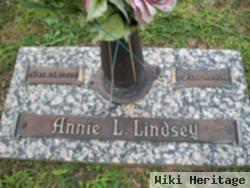 Annie L Lindsey