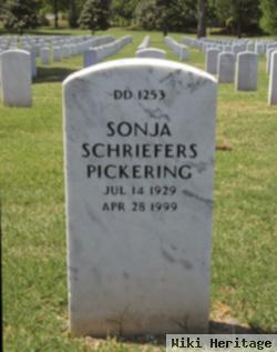 Sonja Schriefers Pickering