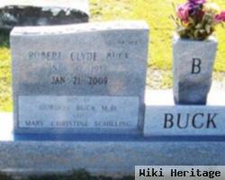 Robert Clyde "bob" Buck