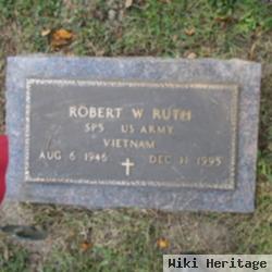 Spec Robert W Ruth