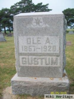 Ole Gustum