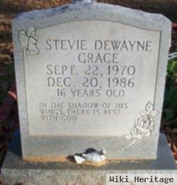 Stevie Dewayne Grace