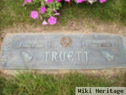 Elias Truett