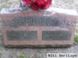 Ranetta L. Brueck