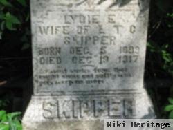 Lydie Erma James Skipper