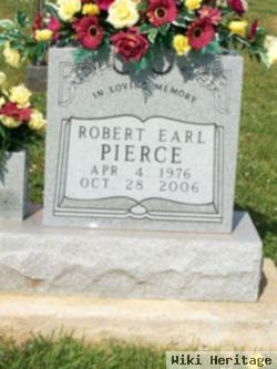 Robert Earl Pierce