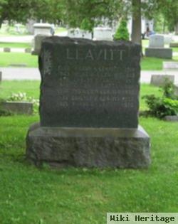 Charles D Leavitt