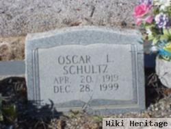 Oscar L Schultz