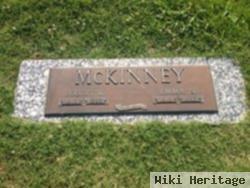 Robert K Mckinney