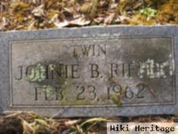 Johnie B Riffle