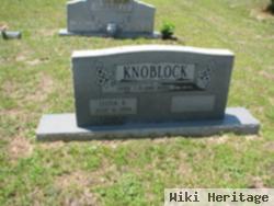 Lester B Knoblock