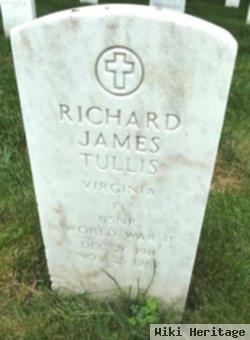 Richard James Tullis