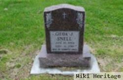 Gilda J Snell