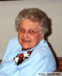 Lillian L. Schultz Meester