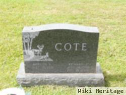 Richard J Cote, Sr