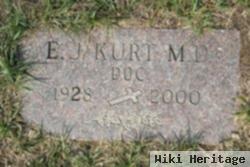 E J Kurt, Md