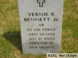 Vernie Rollo Bennett, Jr